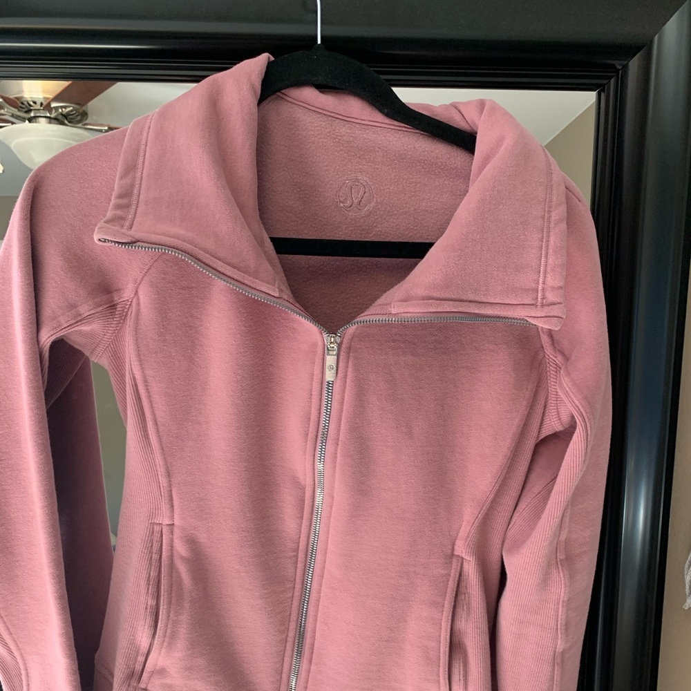 lululemon zip up sweatshirt- excellent condition